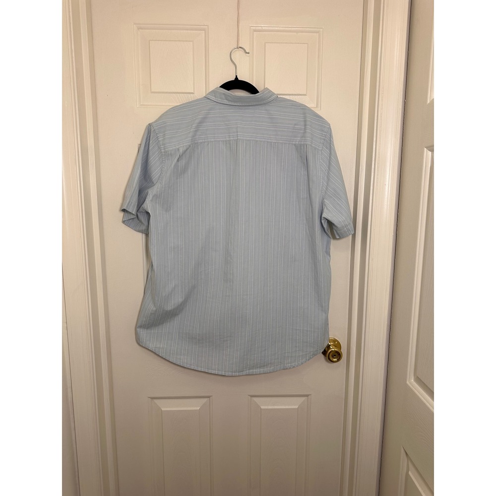 Levis Mens XL Light Blue White Pinstripe Short Sleeve Button Down Shirt Standard - Picture 3 of 4
